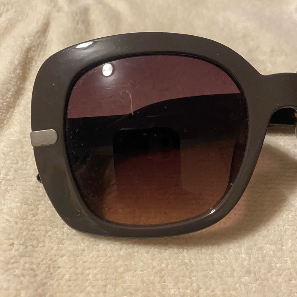 Sun glasses used